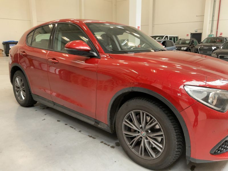 Alfa Romeo Stelvio 2.2 JTDM Super 2020 – снимка 12