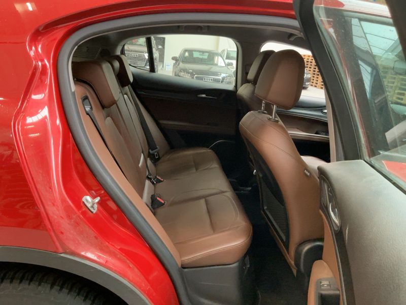 Alfa Romeo Stelvio 2.2 JTDM Super 2020 – снимка 19