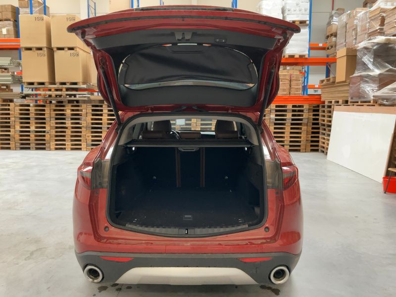 Alfa Romeo Stelvio 2.2 JTDM Super 2020 – снимка 15