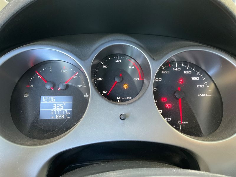 Seat Altea 1.6 TDI Stylance / Style 2011 – снимка 4
