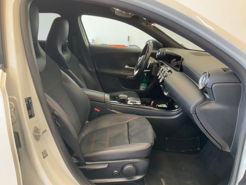 Mercedes-Benz A-Klasse A 180 d Premium 2019 – снимка 16