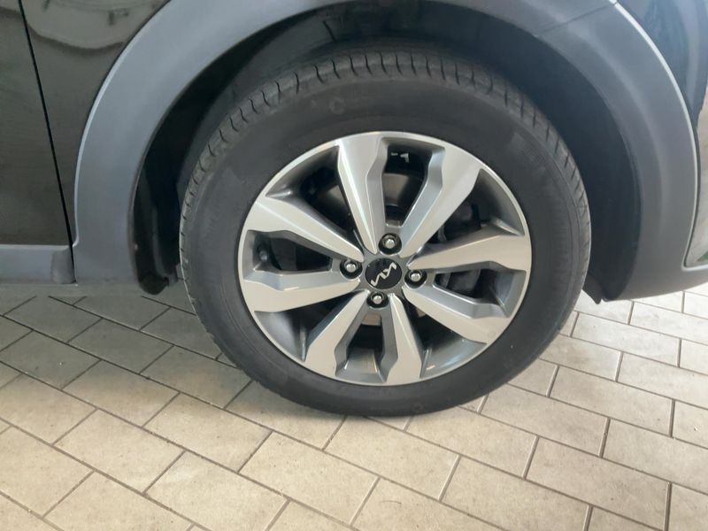 Kia Stonic 1.0 TGDI Vision 2023 – снимка 11