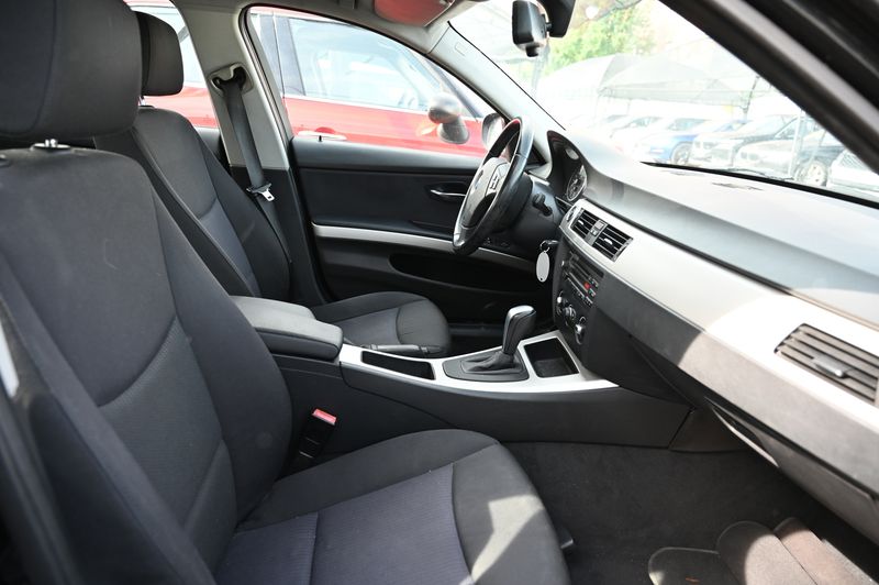 BMW 3er 318d 2011 – снимка 10