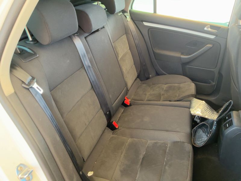 Volkswagen Golf VI 1.6 TDI Sport 2011 – снимка 19