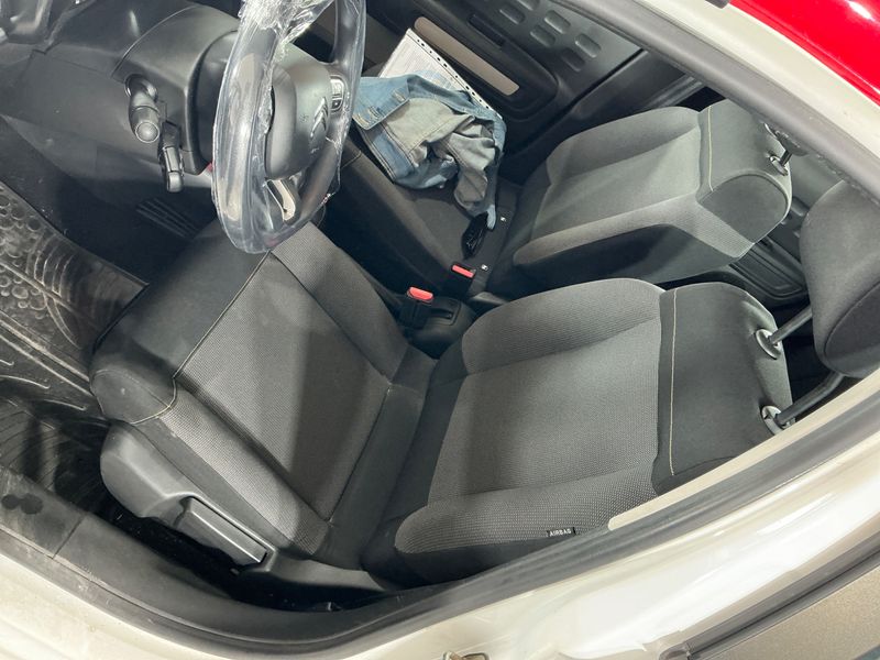 Citroen C3 1.2 PureTech Feel 2017 – снимка 33