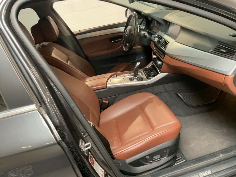 BMW 5er 520d 2012 – снимка 11