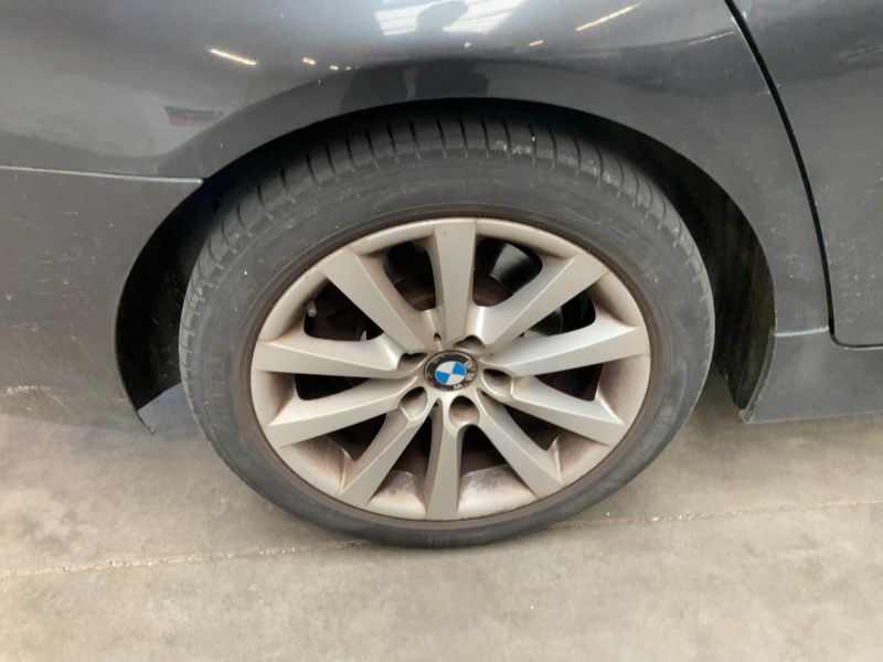 BMW 5er 520d 2012 – снимка 19