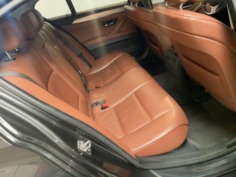 BMW 5er 520d 2012 – снимка 14
