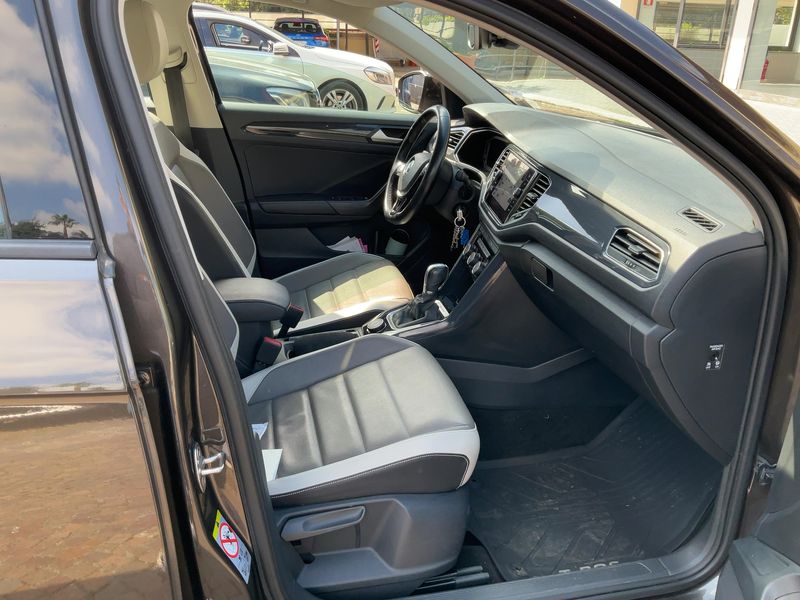 Volkswagen T-Roc 2.0 TSI Sport 4Motion 2018 – снимка 16