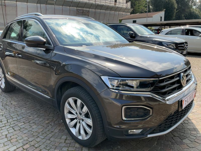 Volkswagen T-Roc 2.0 TSI Sport 4Motion 2018 – снимка 12