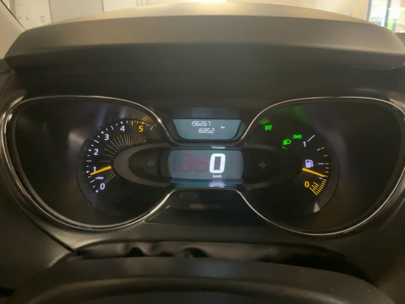 Renault Captur 1.5 dCi Energy Helly Hansen 2014 – снимка 18
