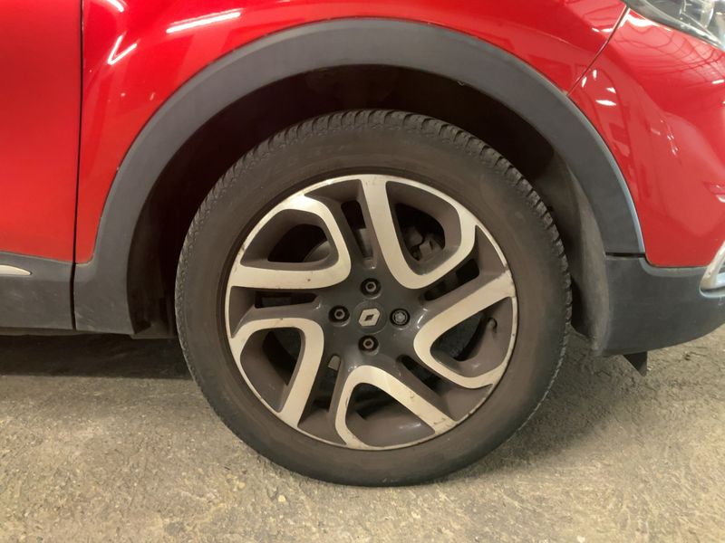Renault Captur 1.5 dCi Energy Helly Hansen 2014 – снимка 11