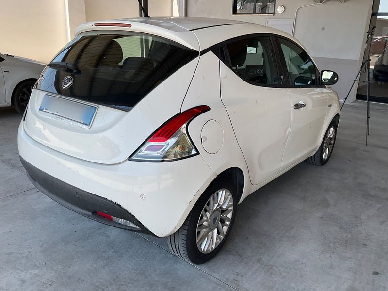 Lancia Ypsilon 1.3 JTD Gold 2014 – снимка 8