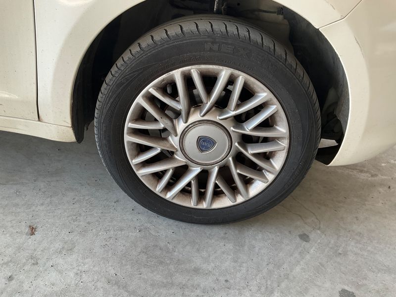 Lancia Ypsilon 1.3 JTD Gold 2014 – снимка 11