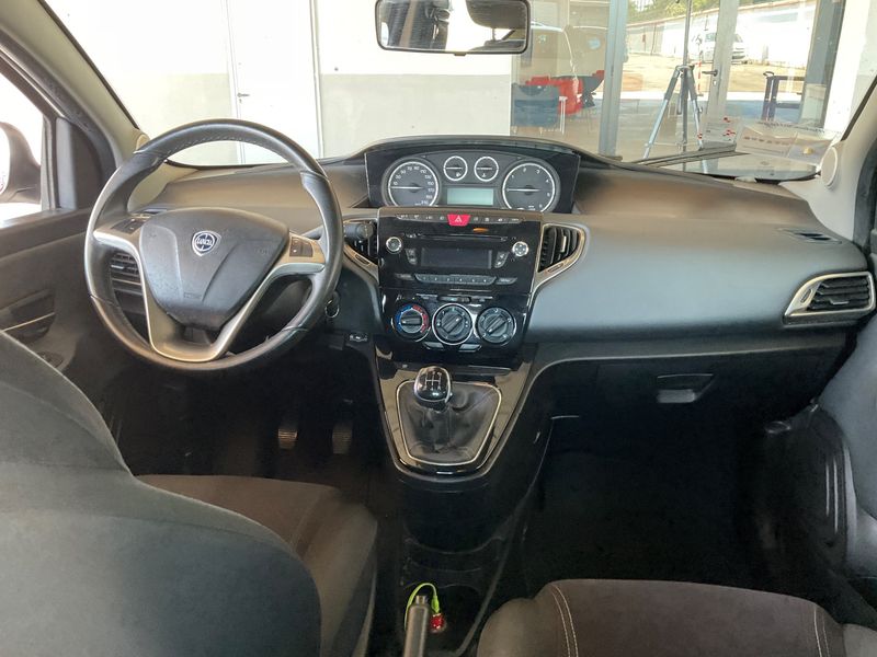 Lancia Ypsilon 1.3 JTD Gold 2014 – снимка 17