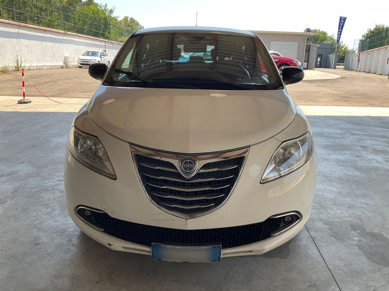 Lancia Ypsilon 1.3 JTD Gold 2014 – снимка 14