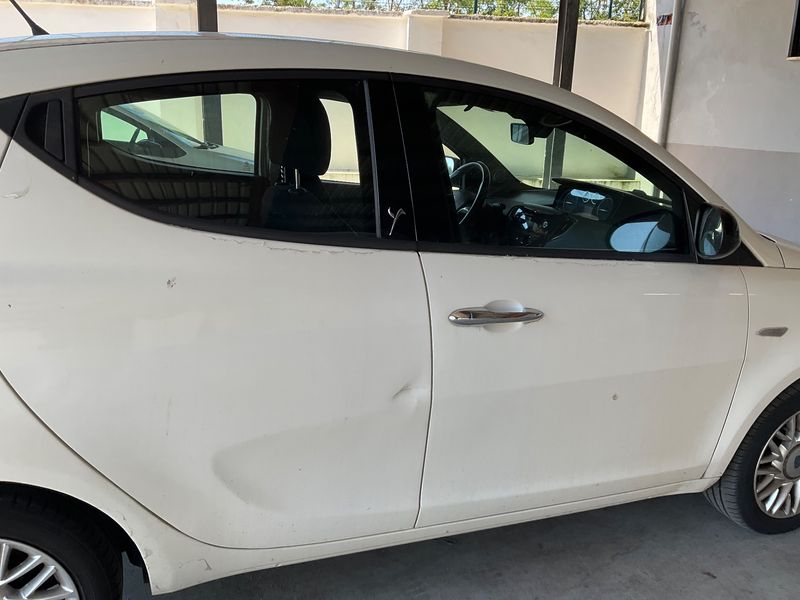 Lancia Ypsilon 1.3 JTD Gold 2014 – снимка 10