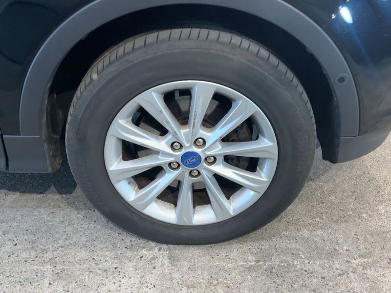 Ford Kuga 2.0 TDCi Titanium 2015 – снимка 11