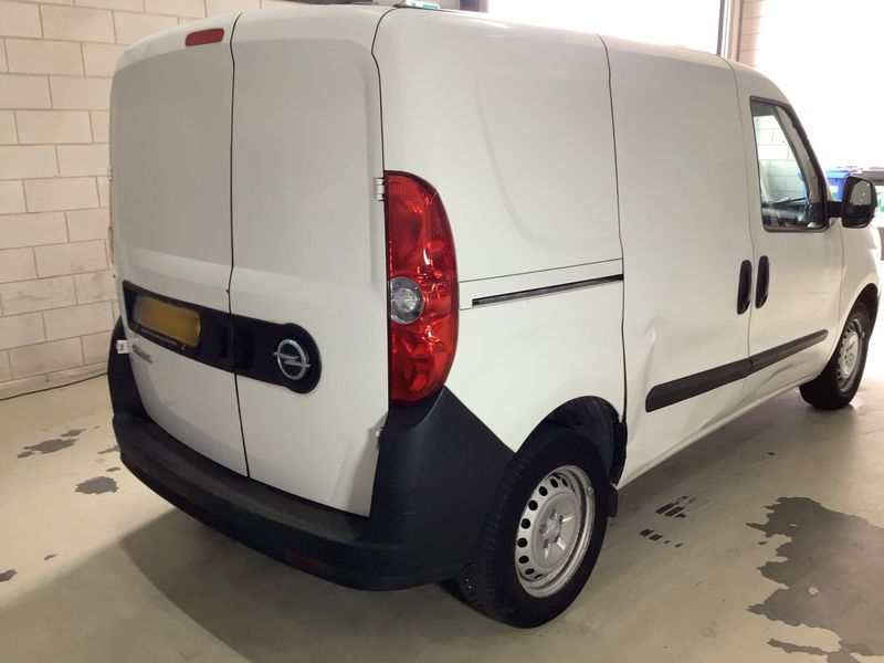 Opel Combo 1.3 CDTI Kasten L1H1 2,2t 2018 – снимка на щета