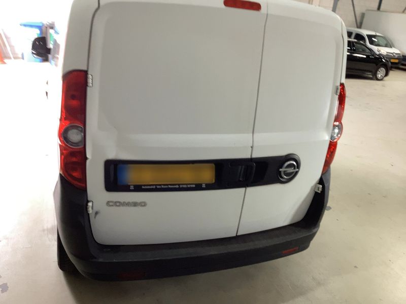 Opel Combo 1.3 CDTI Kasten L1H1 2,2t 2018 – снимка на щета