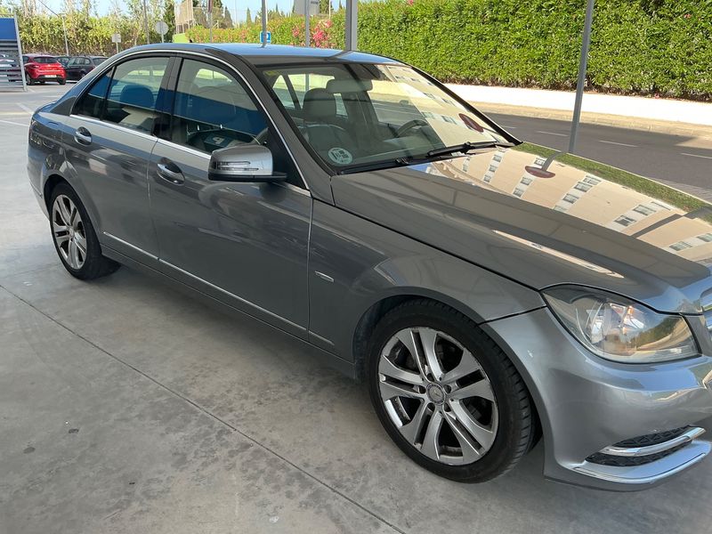 Mercedes-Benz C-Klasse C 200 CDI BlueEfficiency Avantgarde 2012 – снимка 12