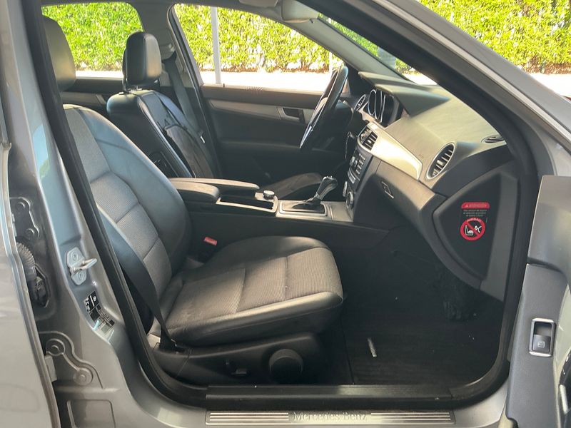 Mercedes-Benz C-Klasse C 200 CDI BlueEfficiency Avantgarde 2012 – снимка 16