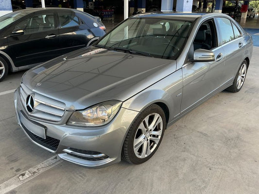Mercedes-Benz C-Klasse C 200 CDI BlueEfficiency Avantgarde 2012