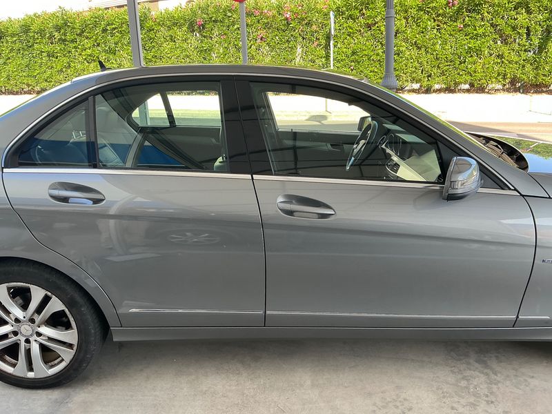 Mercedes-Benz C-Klasse C 200 CDI BlueEfficiency Avantgarde 2012 – снимка 10