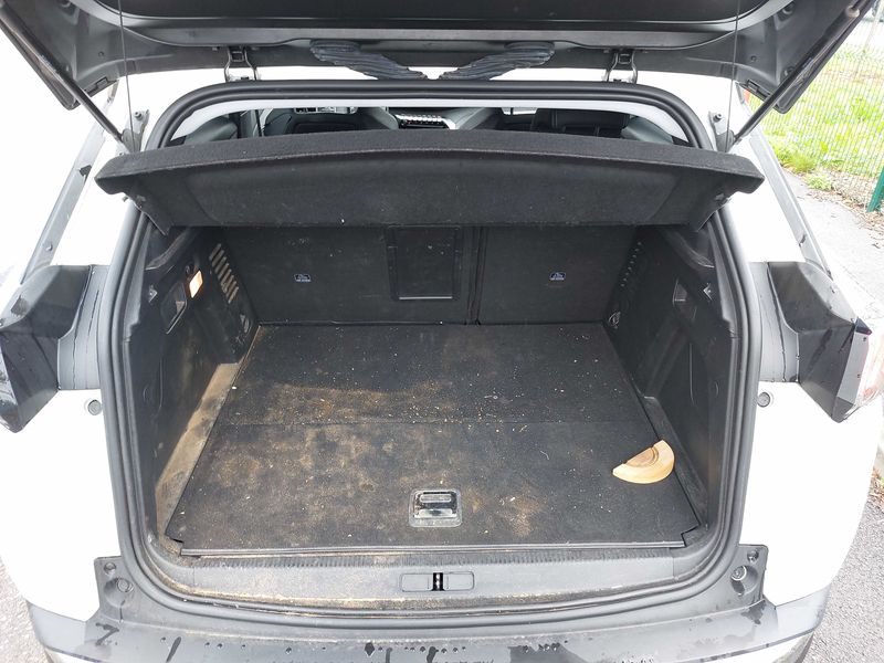 Peugeot 3008 1.6 Hybrid Allure Pack 2022 – снимка 9
