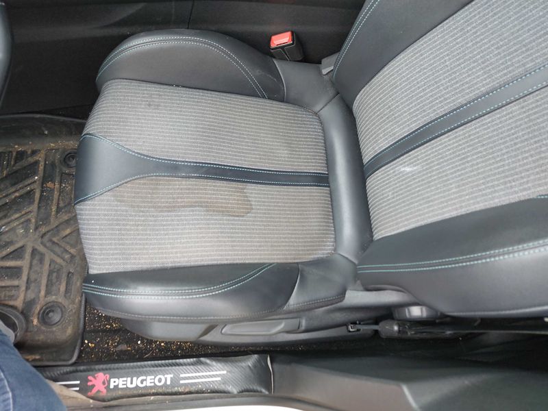 Peugeot 3008 1.6 Hybrid Allure Pack 2022 – снимка 27