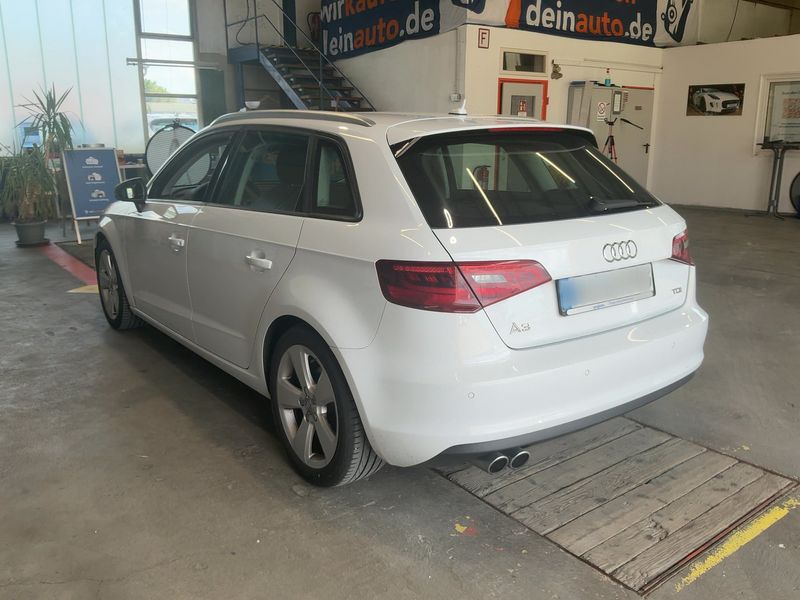 Audi A3 Sportback 2.0 TDI Ambition 2015 – снимка 6