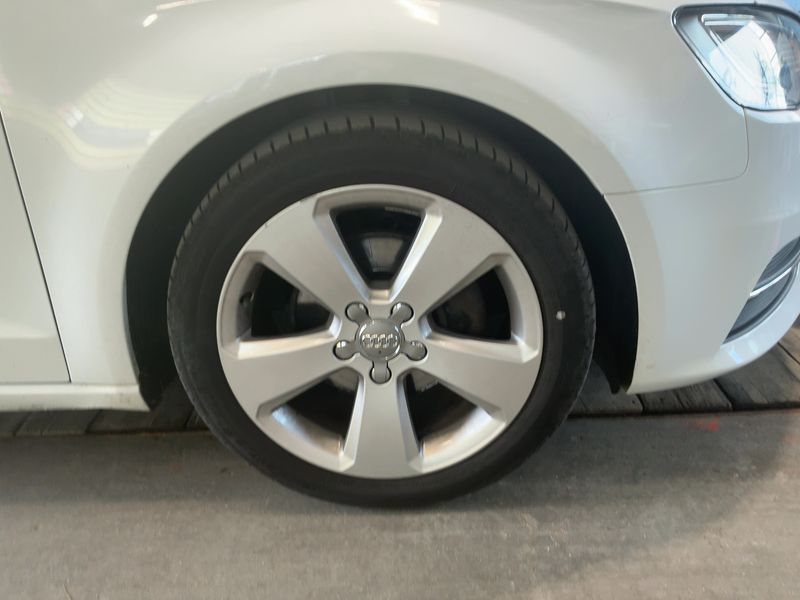 Audi A3 Sportback 2.0 TDI Ambition 2015 – снимка 11