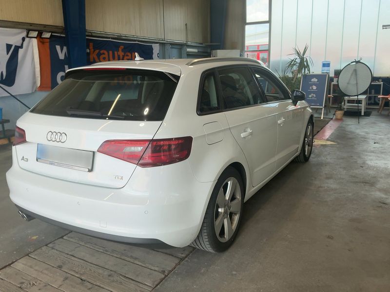 Audi A3 Sportback 2.0 TDI Ambition 2015 – снимка 8