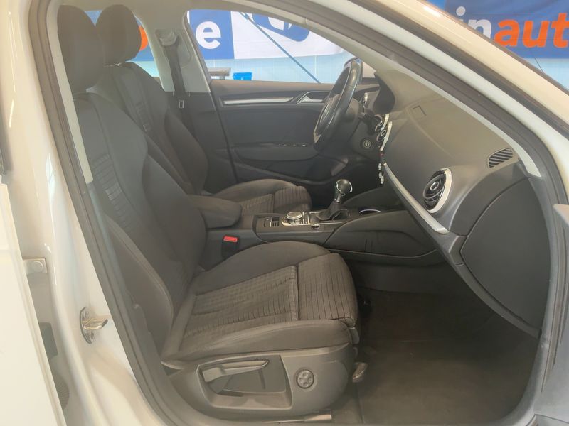 Audi A3 Sportback 2.0 TDI Ambition 2015 – снимка 17