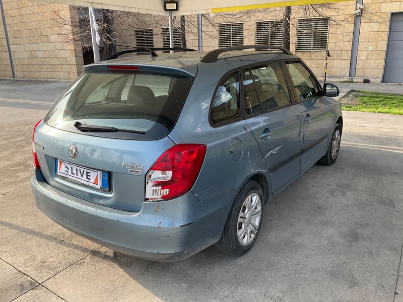 Skoda Fabia 1.2 Style 2009 – снимка 2