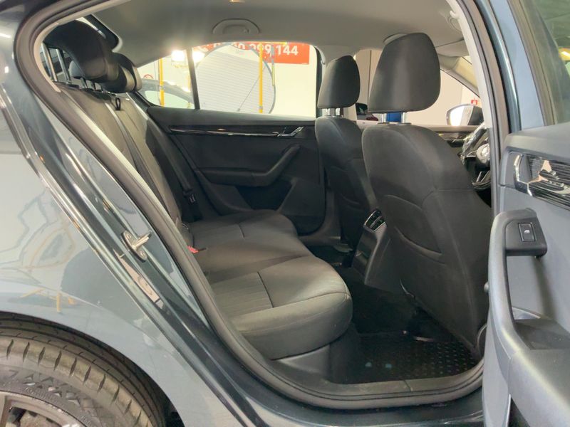 Skoda Octavia 2.0 TDI Style 2019 – снимка 19