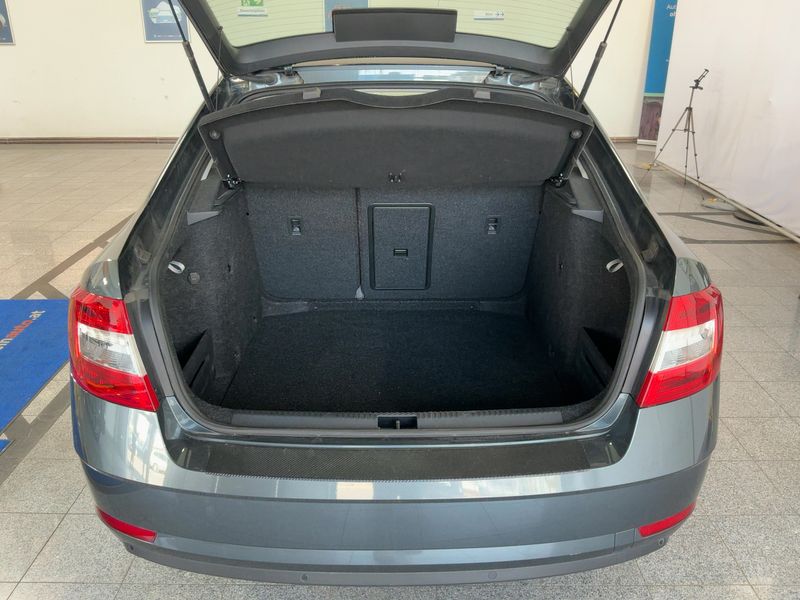 Skoda Octavia 2.0 TDI Style 2019 – снимка 15