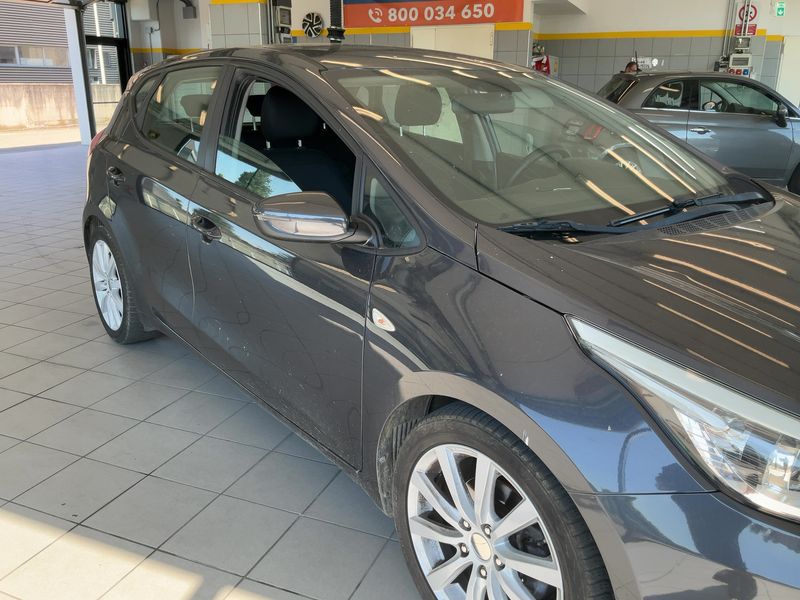 Kia cee'd 1.6 CRDi Active 2016 – снимка 12