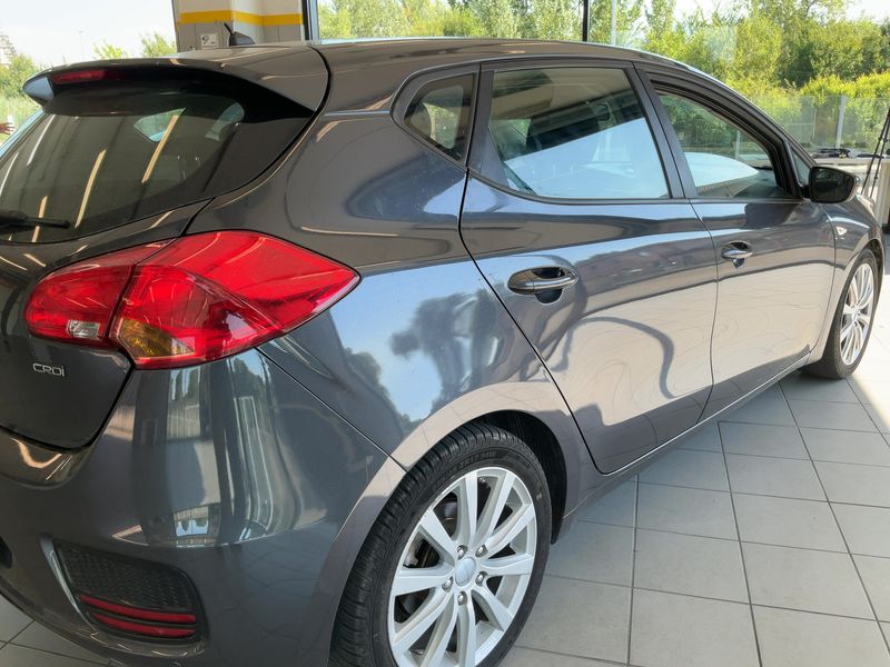 Kia cee'd 1.6 CRDi Active 2016 – снимка 8