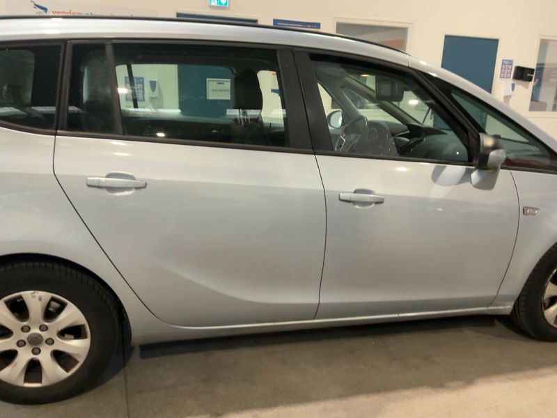 Opel Zafira Tourer 1.6 CDTI Business Connect 2016 – снимка 10