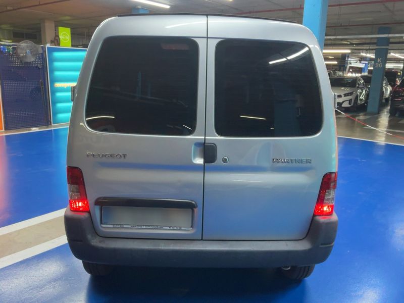 Peugeot Partner 1.6 HDi Access 2011 – снимка 7