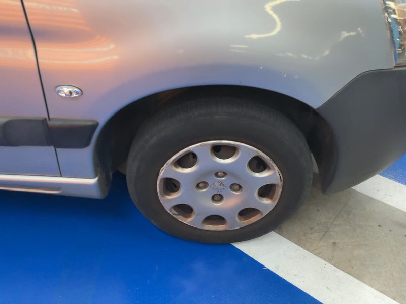 Peugeot Partner 1.6 HDi Access 2011 – снимка 11