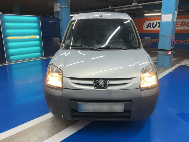 Peugeot Partner 1.6 HDi Access 2011 – снимка 14