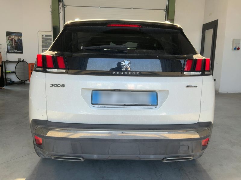 Peugeot 3008 1.6 Blue-HDi GT Line 2018 – снимка 7