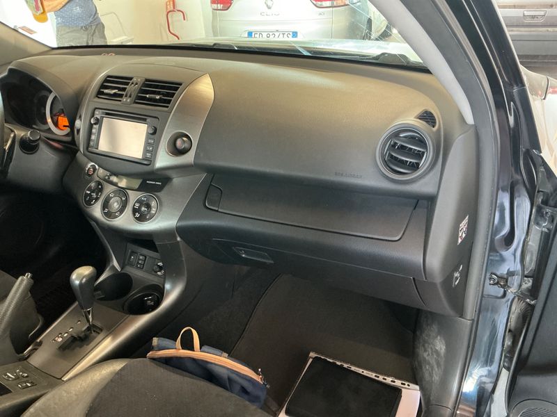 Toyota RAV 4 2.2 D-4D Crossover Style 2013 – снимка 34