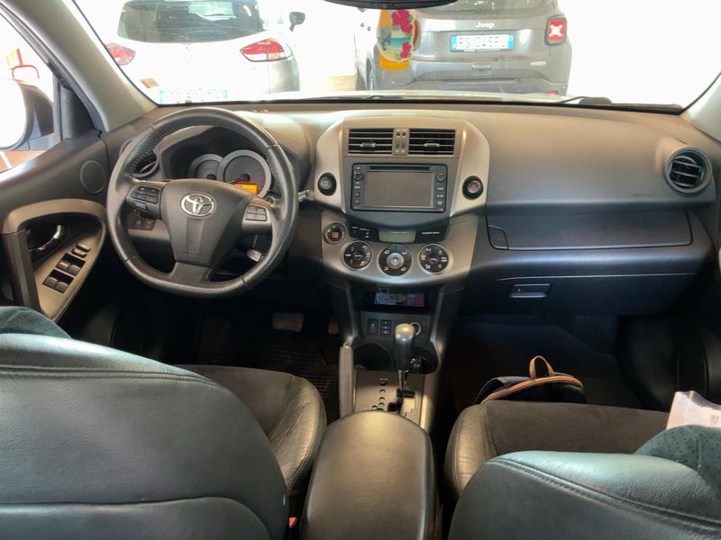 Toyota RAV 4 2.2 D-4D Crossover Style 2013 – снимка 17
