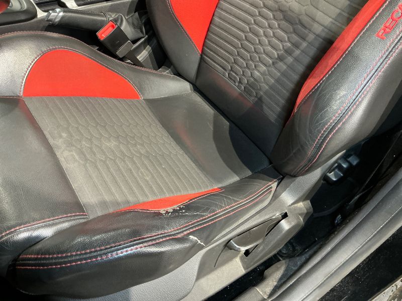 Ford Focus 2.0 EcoBoost ST 2015 – снимка 32