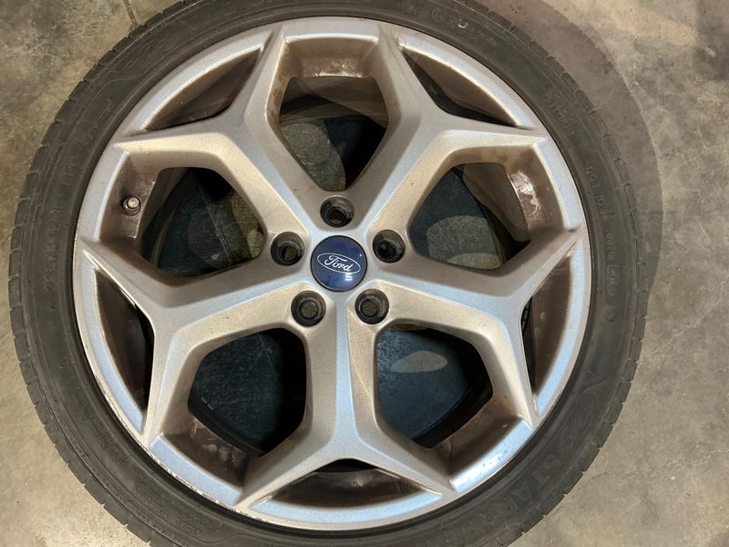Ford Focus 2.0 EcoBoost ST 2015 – снимка 15