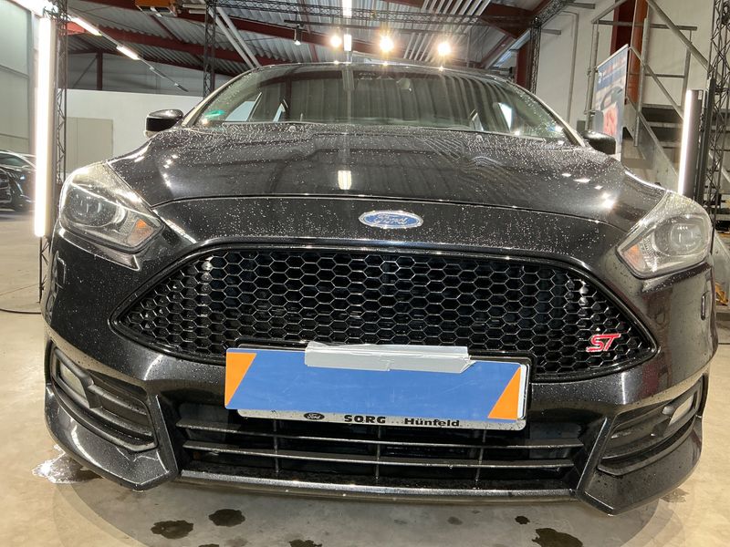 Ford Focus 2.0 EcoBoost ST 2015 – снимка 14