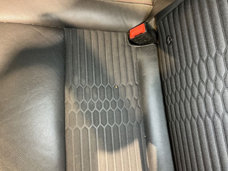 Ford Focus 2.0 EcoBoost ST 2015 – снимка 33